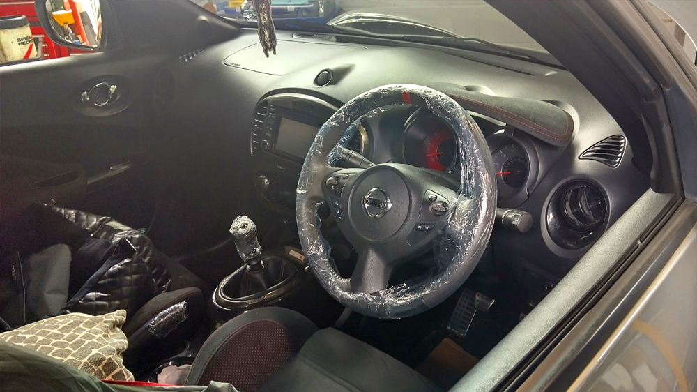 2015 Nissan Juke Nismo RS Interior